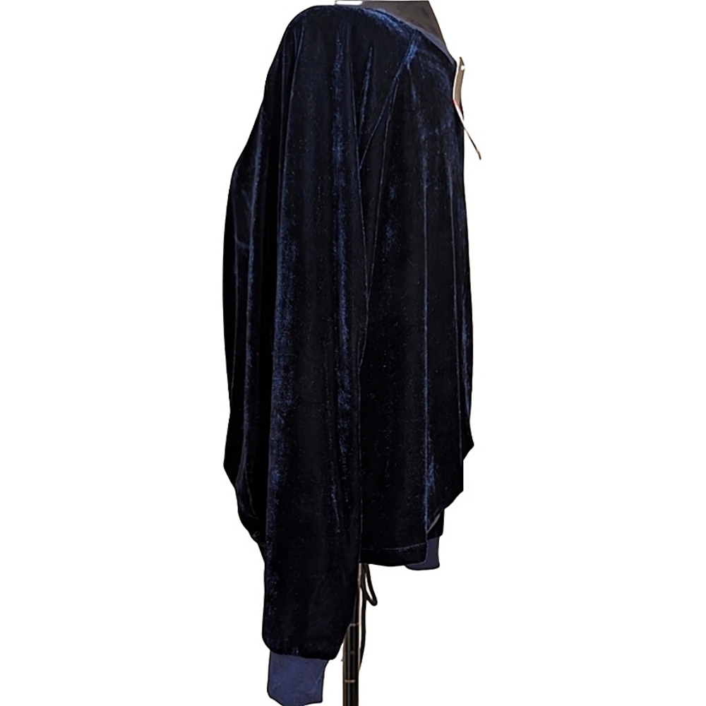 RDI Women's Long Sleeve Velour Tie Front Sweater Navy Size Small - Picture 2 of 9